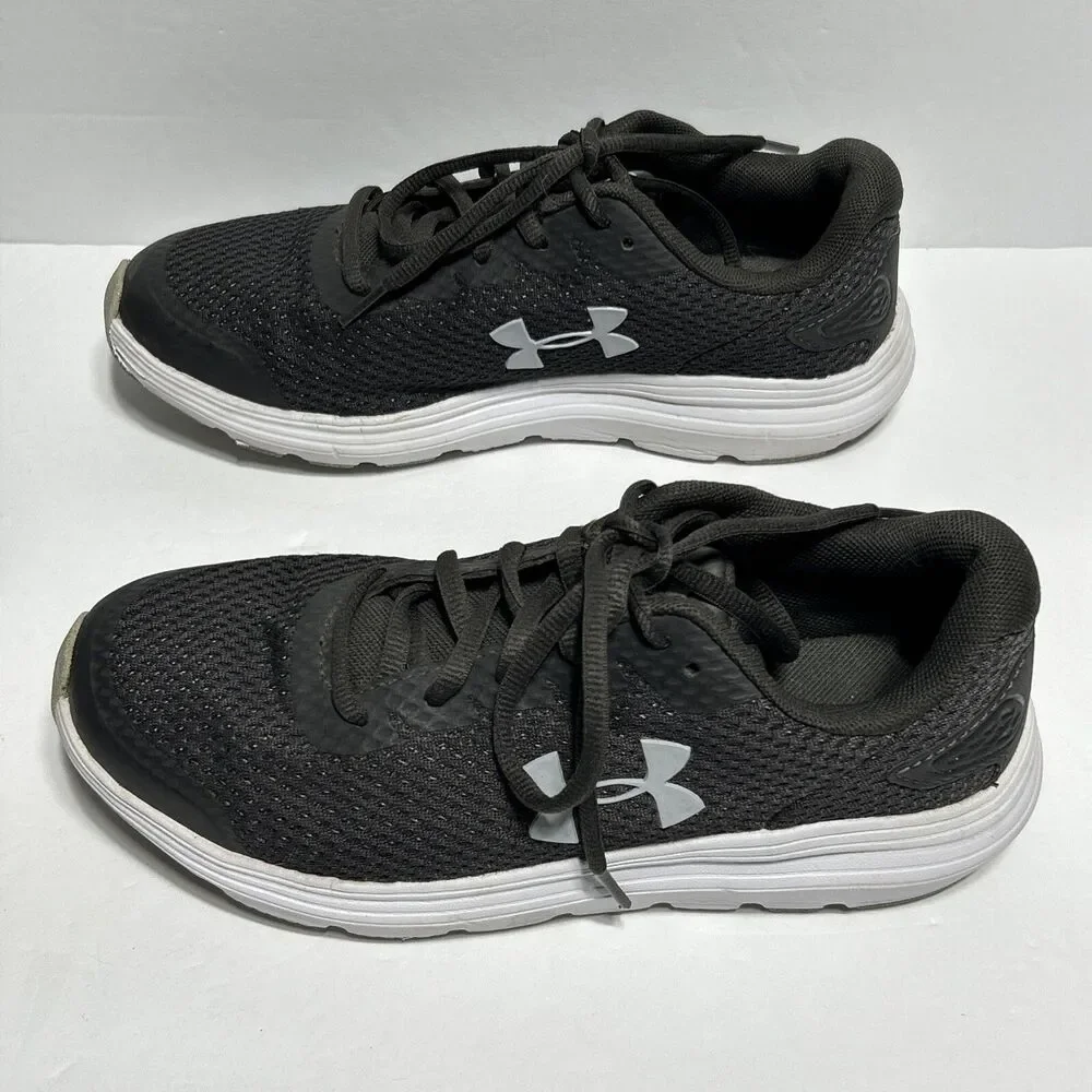 Women’s Under Armour Surge Tennis Shoes Size 6 Gray Running Training Workout